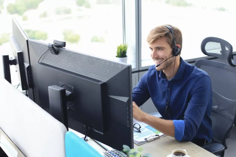 Bluefinch-esbd - bluefinch esbd customer support executive working office 768x512 jpg